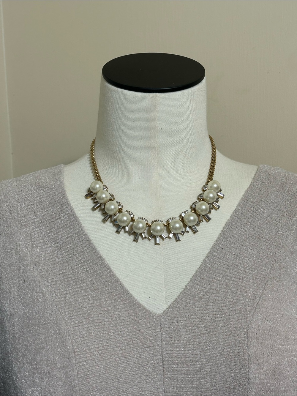 J CREW FAUX PEARL AND RHINESTONE NECKLACE